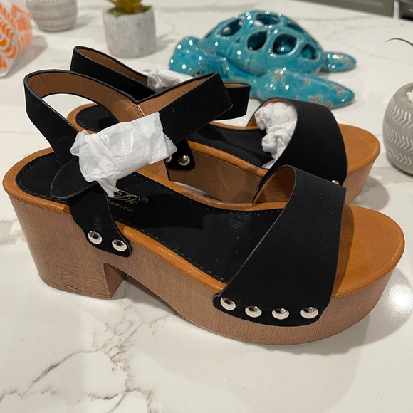 COPY - Db DK Fashion! Size 7 - Picture 2 of 4